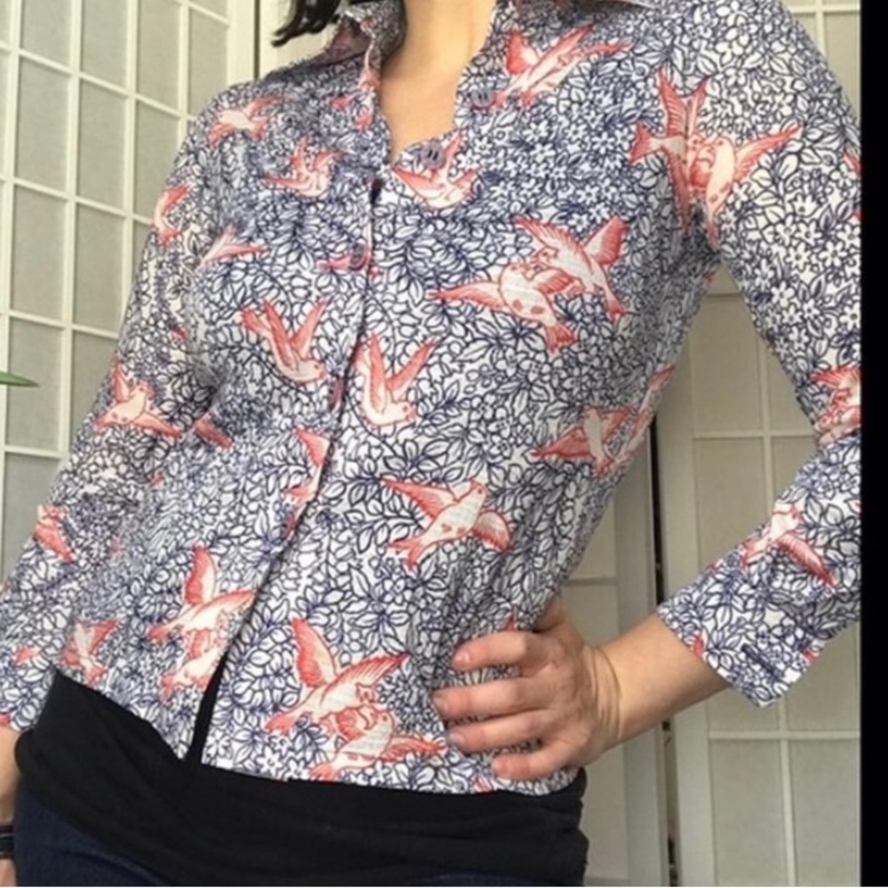 Fun ‘70s Vintage Blue Floral Red Birds Print Poly Wing Tip Collar Shirt